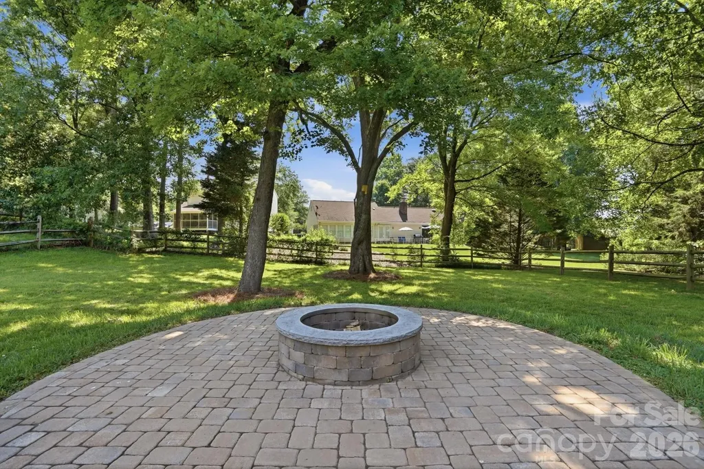 8917 Danson Drive Charlotte NC 28277