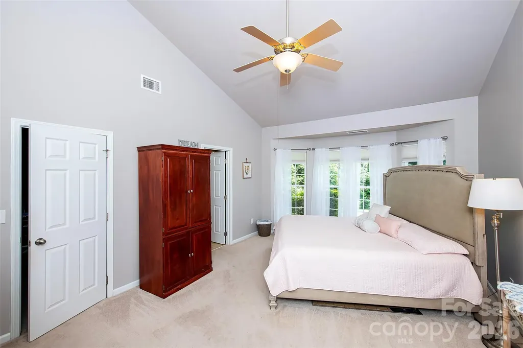 6103 Breckfield Court Charlotte NC 28278