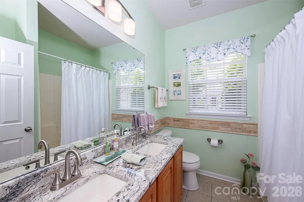 6103 Breckfield Court Charlotte NC 28278