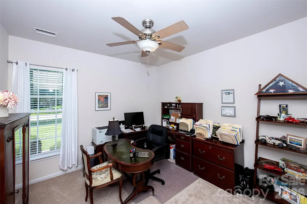 6103 Breckfield Court Charlotte NC 28278