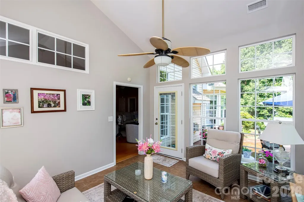 6103 Breckfield Court Charlotte NC 28278