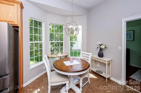 6103 Breckfield Court Charlotte NC 28278