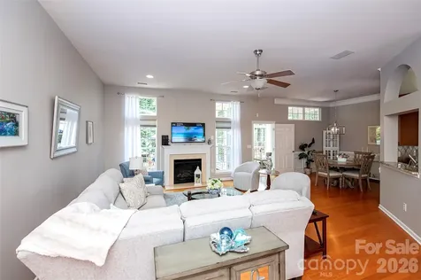 6103 Breckfield Court Charlotte NC 28278