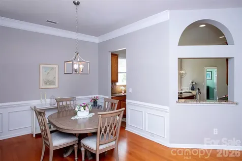 6103 Breckfield Court Charlotte NC 28278