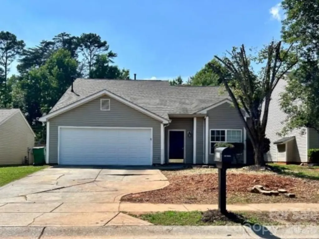 821 Lakehill Road Charlotte NC 28214