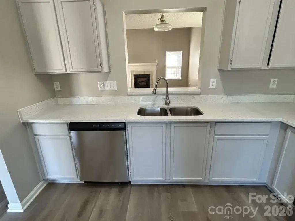 821 Lakehill Road Charlotte NC 28214