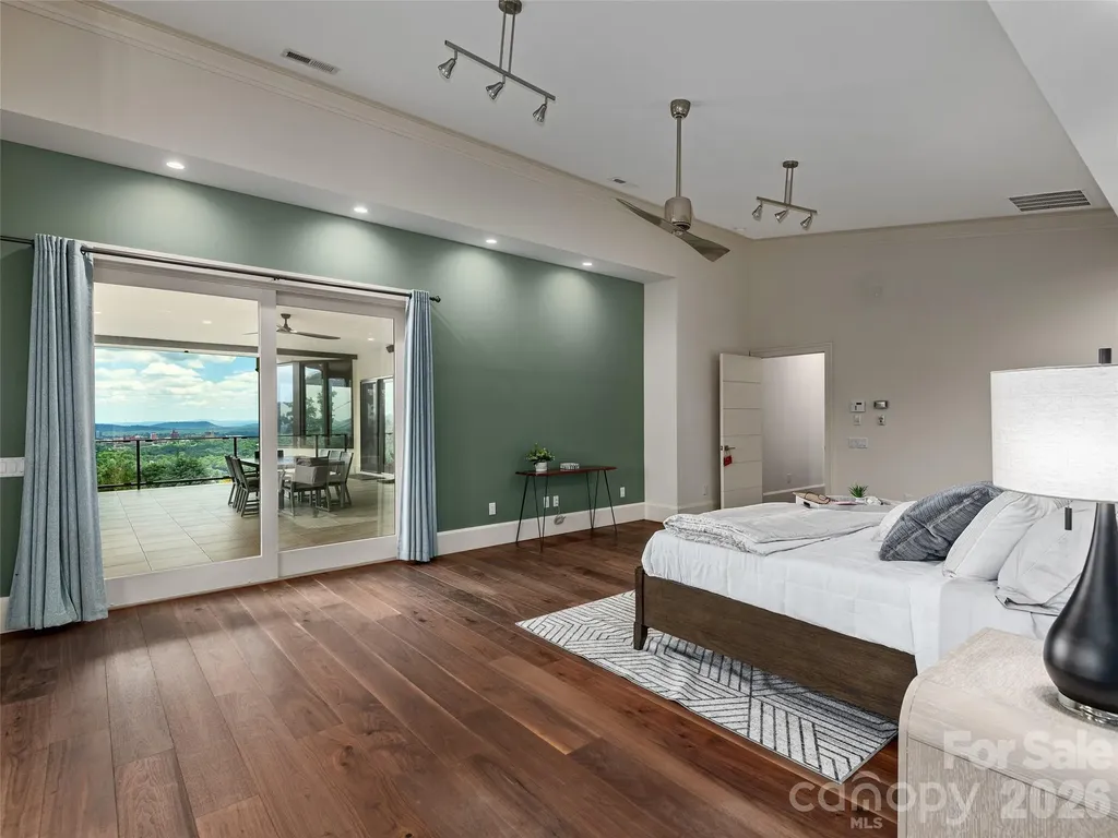 95 Horizon Hill Road Asheville NC 28804