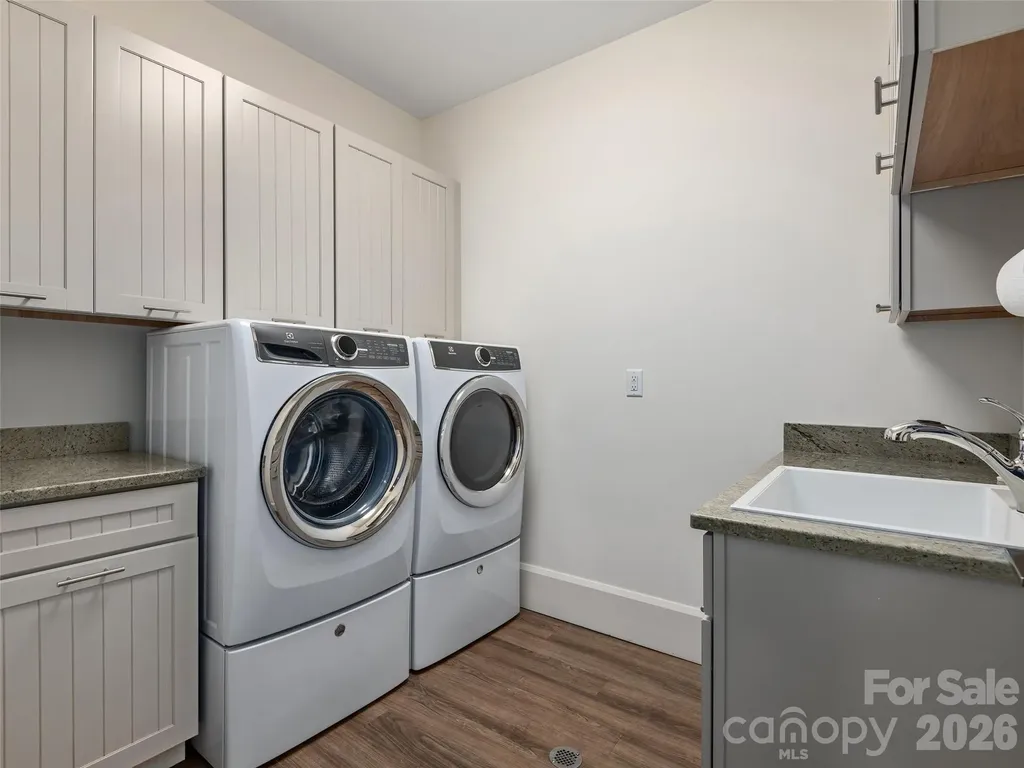 95 Horizon Hill Road Asheville NC 28804