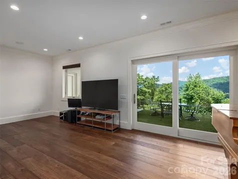 95 Horizon Hill Road Asheville NC 28804