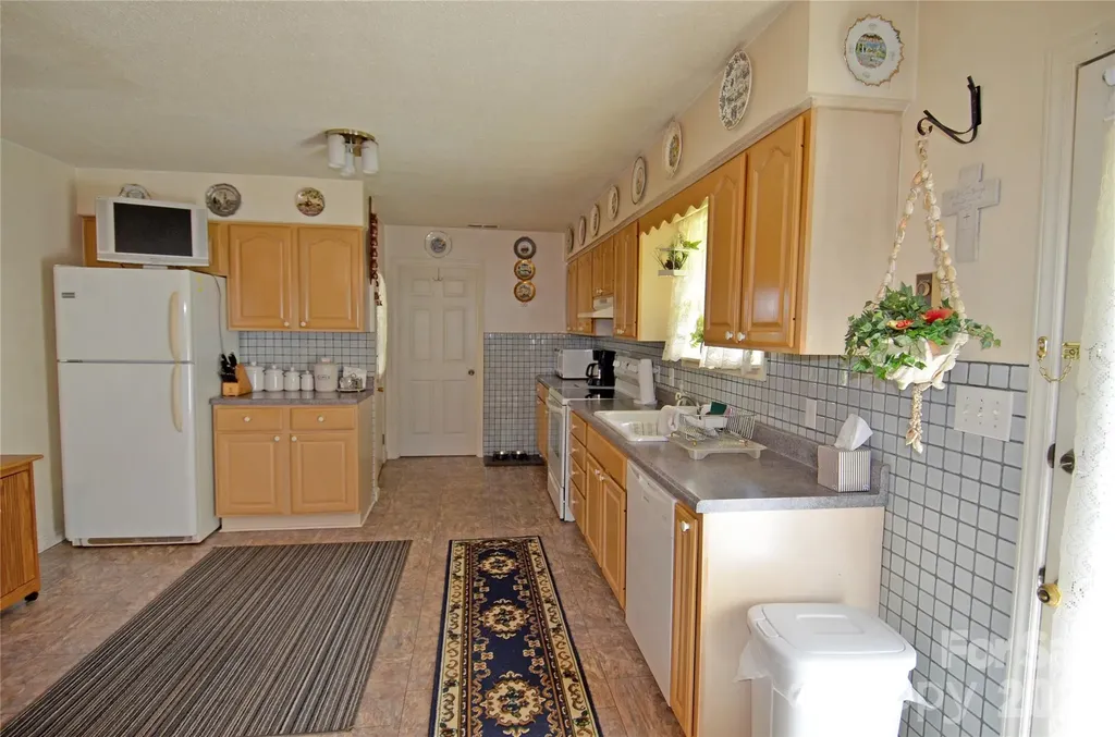 848 Deer Park Road Nebo NC 28761