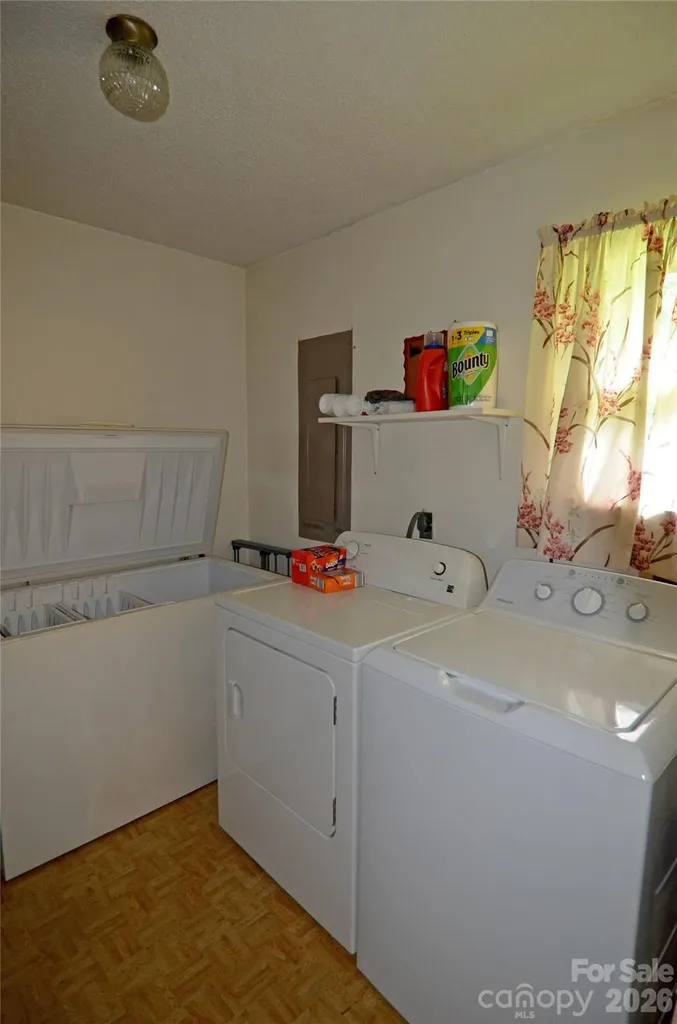 848 Deer Park Road Nebo NC 28761