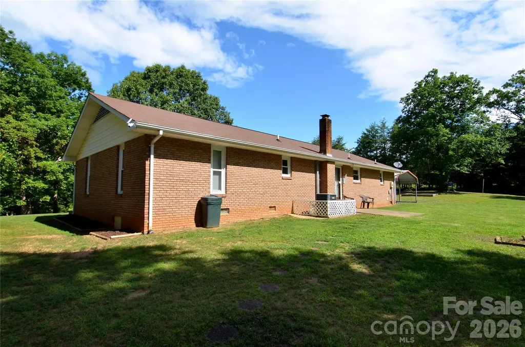 848 Deer Park Road Nebo NC 28761
