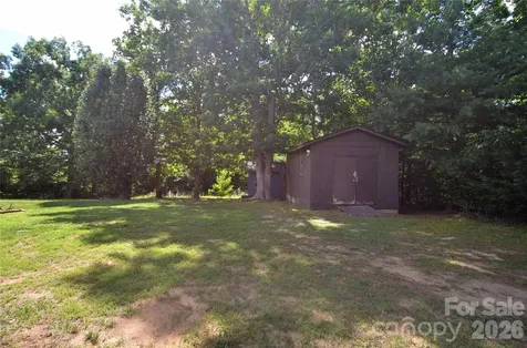 848 Deer Park Road Nebo NC 28761