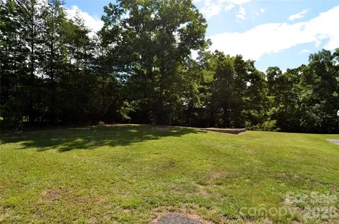 848 Deer Park Road Nebo NC 28761