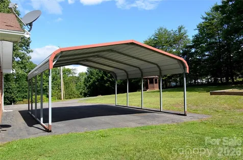 848 Deer Park Road Nebo NC 28761