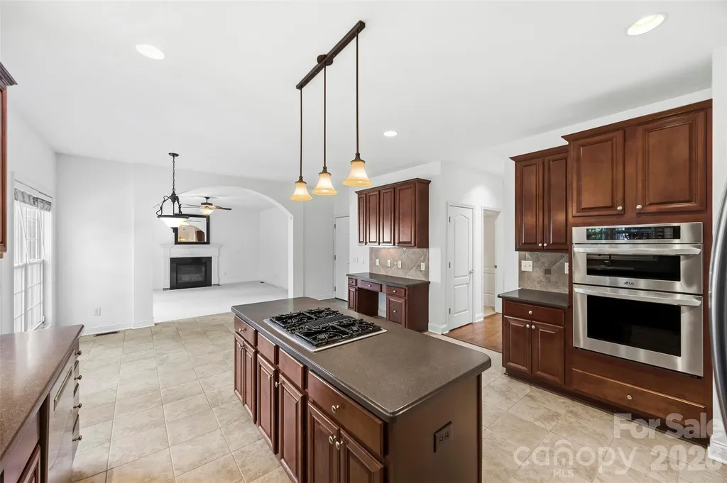 1703 Caddy Court Matthews NC 28104