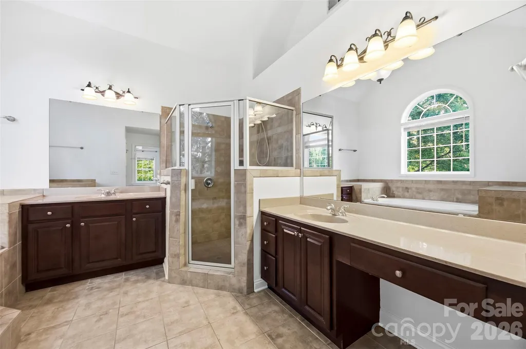 1703 Caddy Court Matthews NC 28104