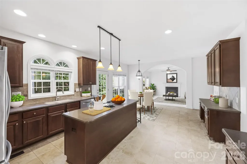 1703 Caddy Court Matthews NC 28104