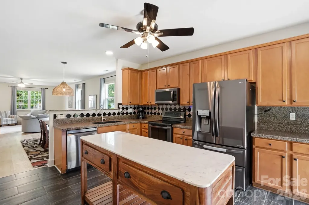 2211 Savannah Hills Drive Matthews NC 28105