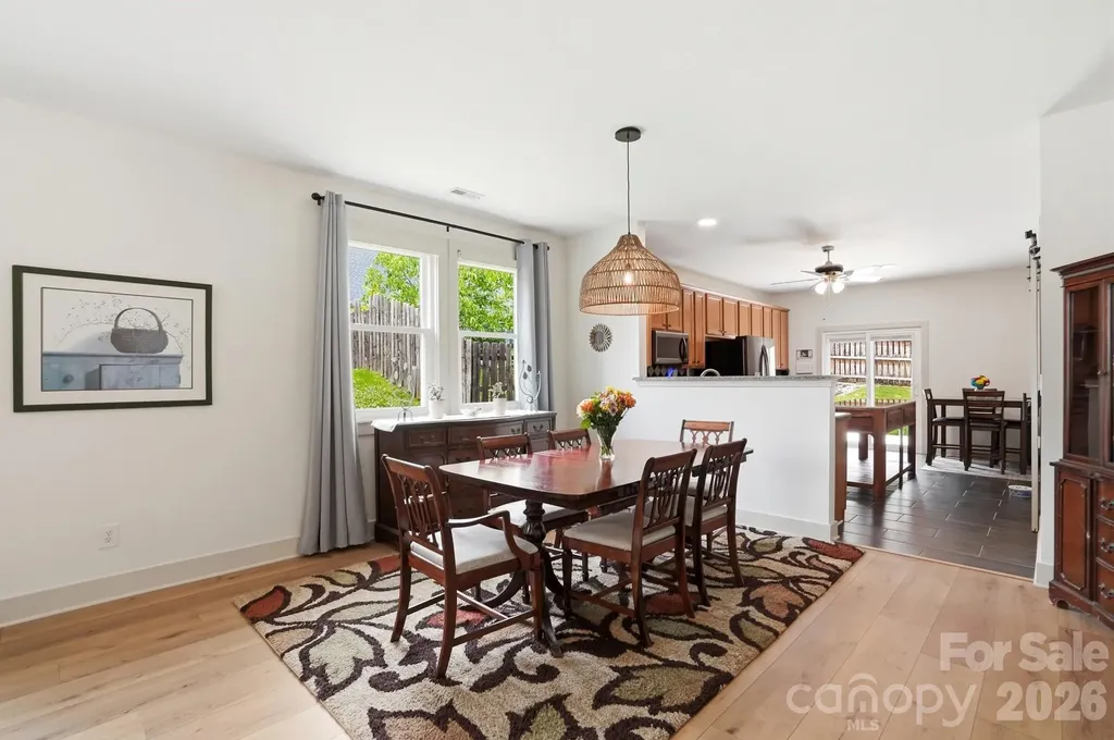 2211 Savannah Hills Drive Matthews NC 28105