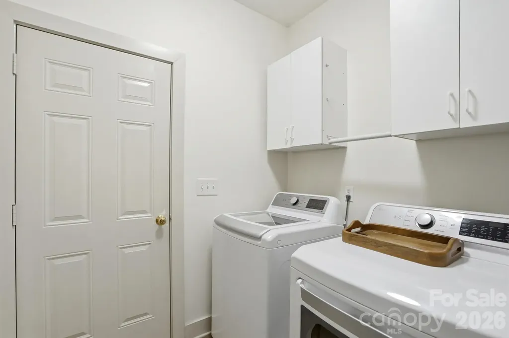 2211 Savannah Hills Drive Matthews NC 28105
