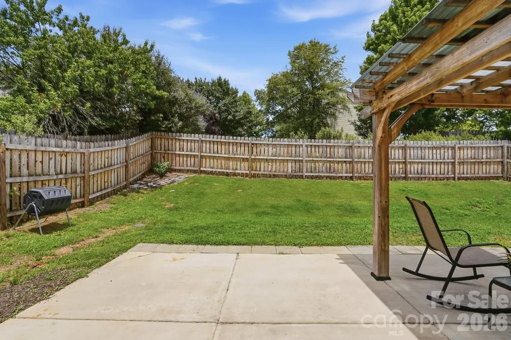 2211 Savannah Hills Drive Matthews NC 28105