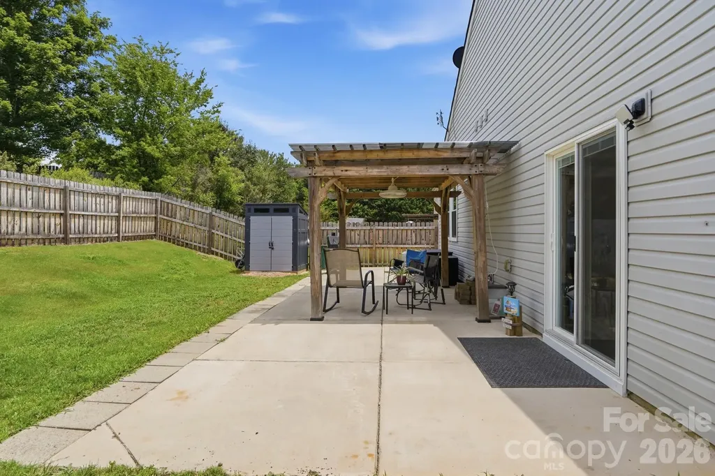 2211 Savannah Hills Drive Matthews NC 28105