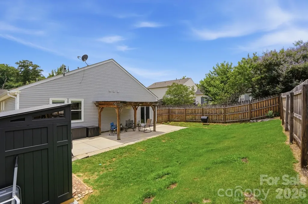 2211 Savannah Hills Drive Matthews NC 28105