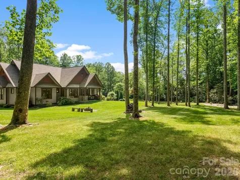80 Highlander Falls Way Zirconia NC 28790