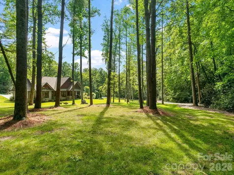 80 Highlander Falls Way Zirconia NC 28790