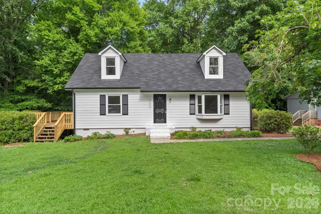 Gastonia NC, 711 King Arthur Drive