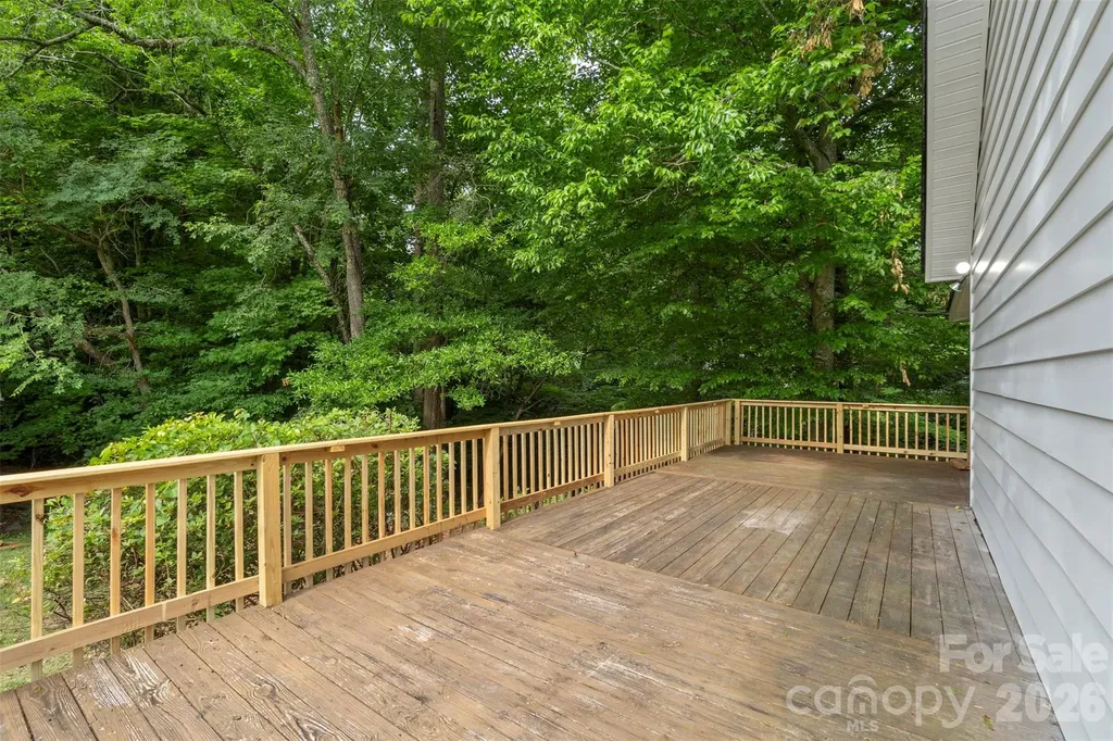 711 King Arthur Drive Gastonia NC 28056