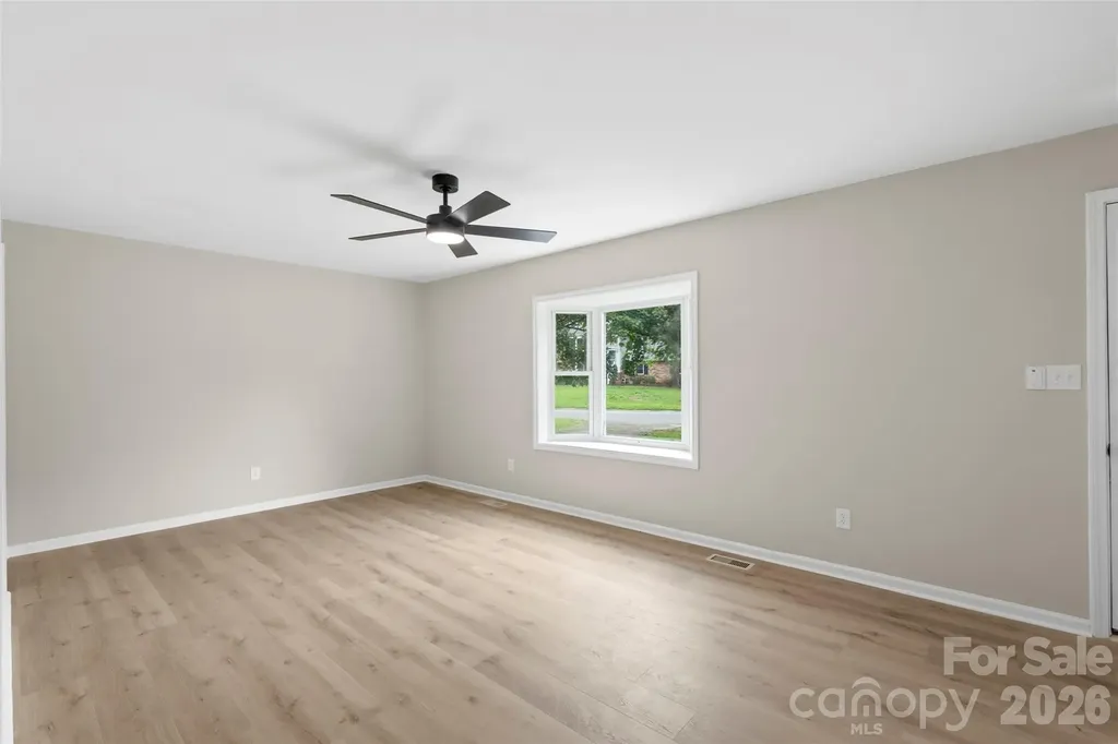 711 King Arthur Drive Gastonia NC 28056