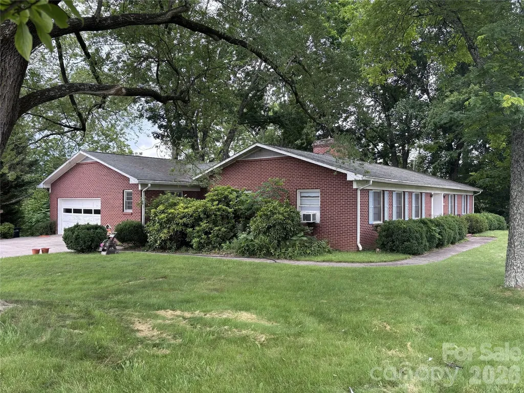 625 Vance Street Waynesville NC 28786