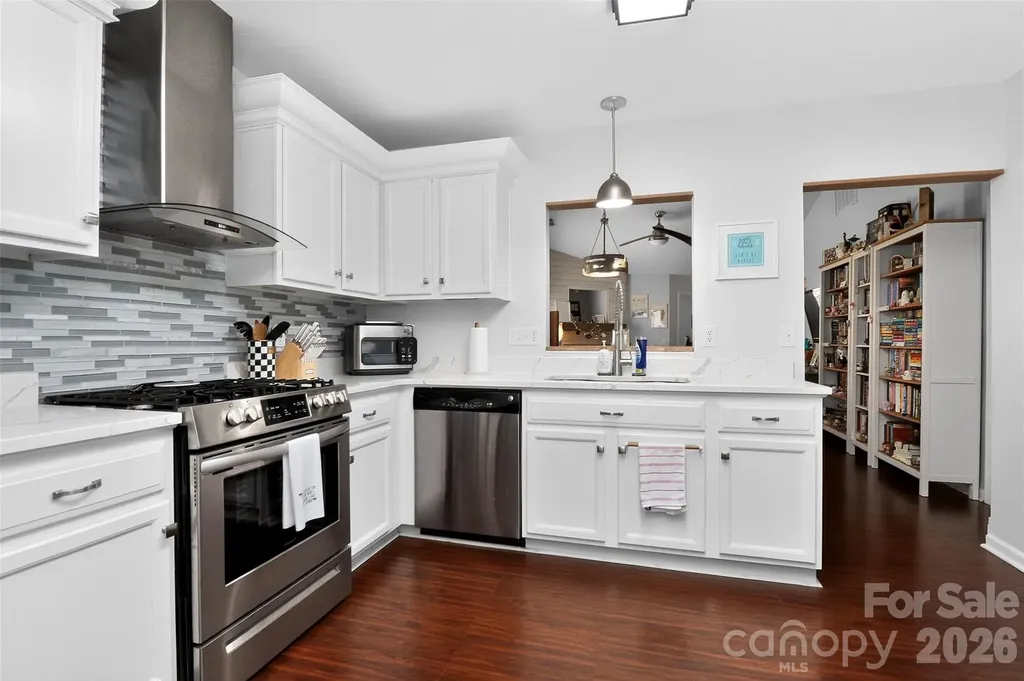 5422 Harris Cove Drive Charlotte NC 28269