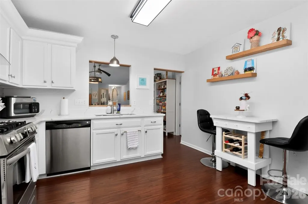 5422 Harris Cove Drive Charlotte NC 28269