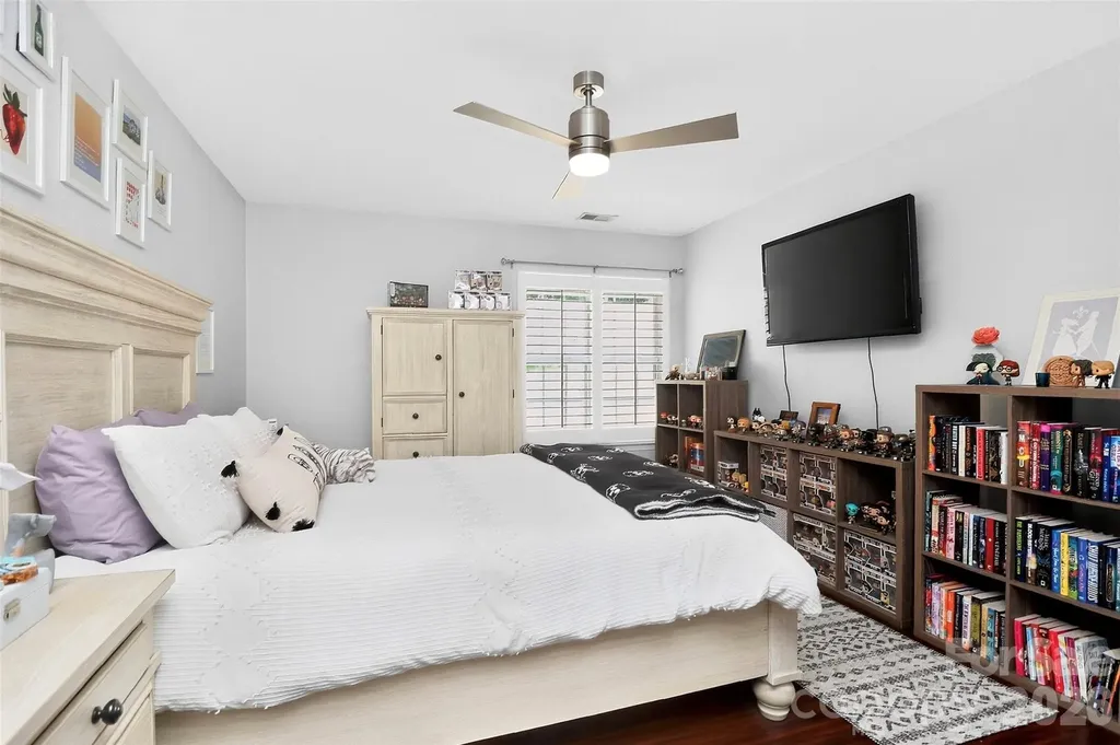 5422 Harris Cove Drive Charlotte NC 28269
