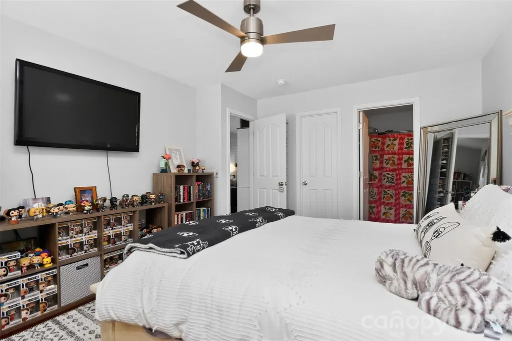 5422 Harris Cove Drive Charlotte NC 28269