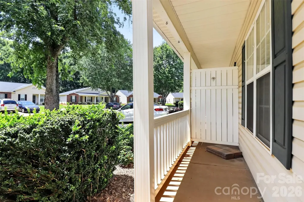 5422 Harris Cove Drive Charlotte NC 28269