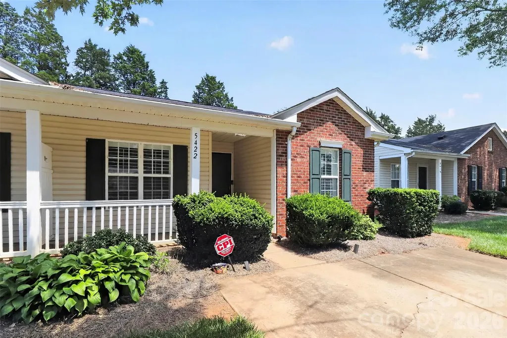 5422 Harris Cove Drive Charlotte NC 28269