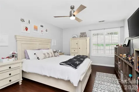 5422 Harris Cove Drive Charlotte NC 28269