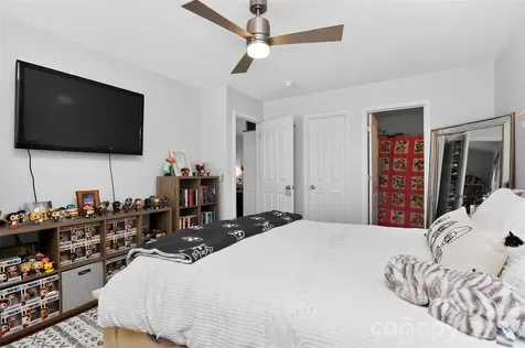 5422 Harris Cove Drive Charlotte NC 28269