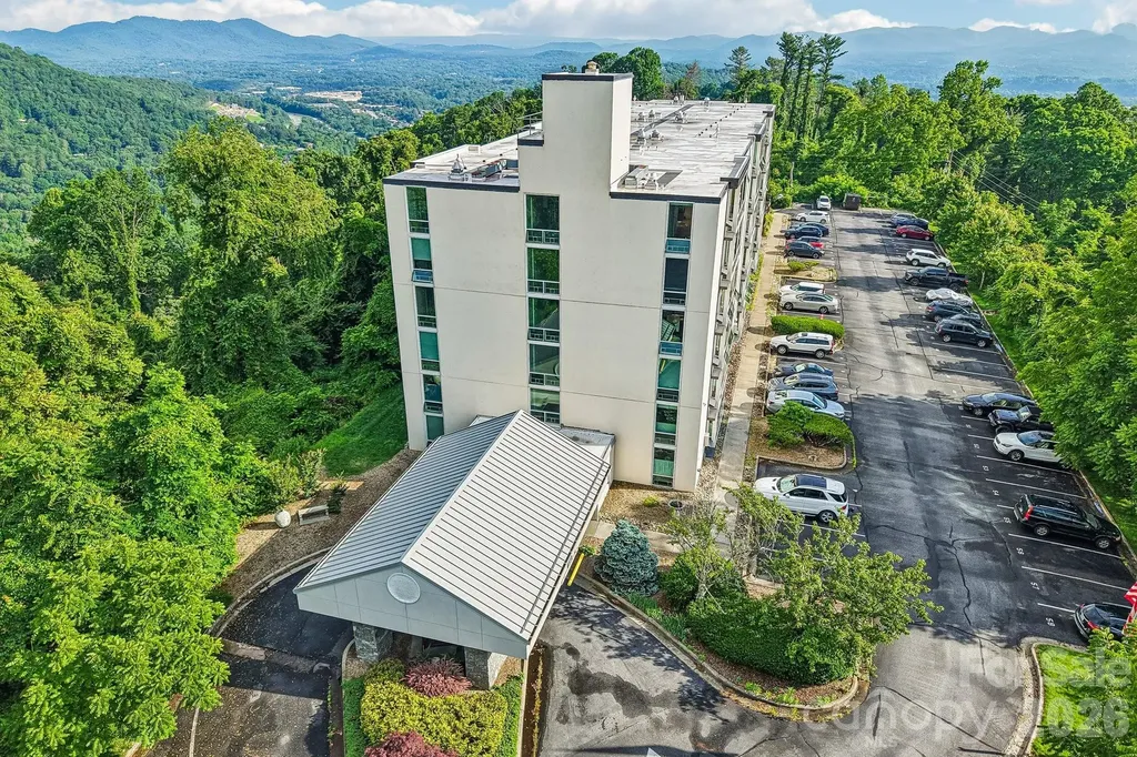 647 Town Mountain Road Asheville NC 28804