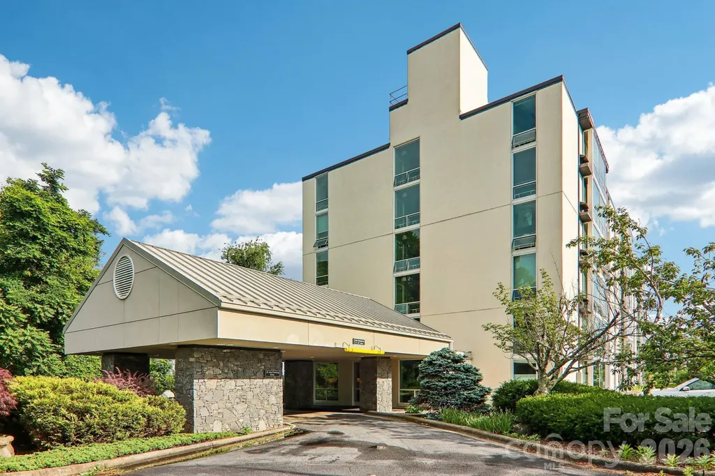 647 Town Mountain Road Asheville NC 28804