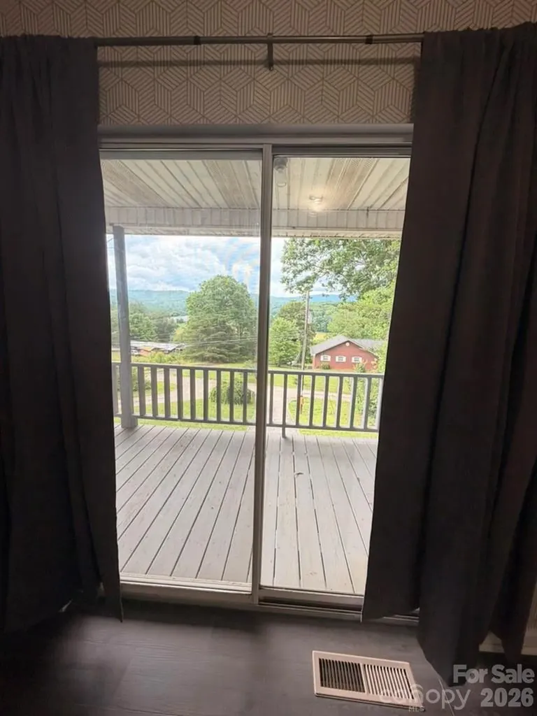 281 Cherrywood Circle Hayesville NC 28904