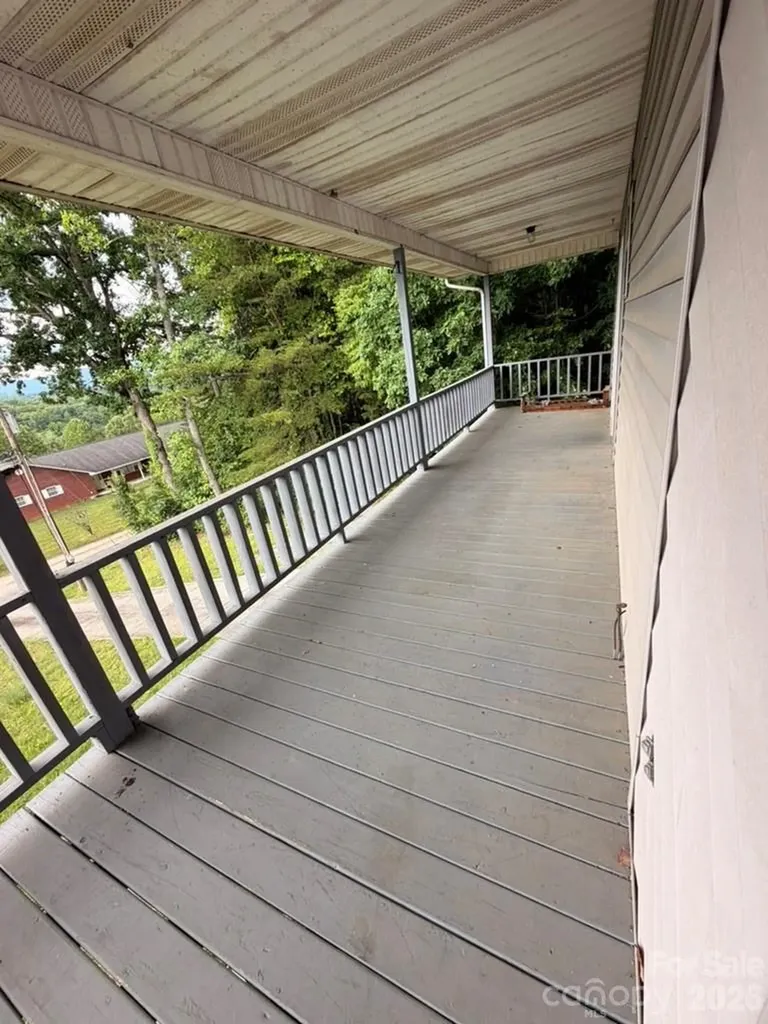 281 Cherrywood Circle Hayesville NC 28904