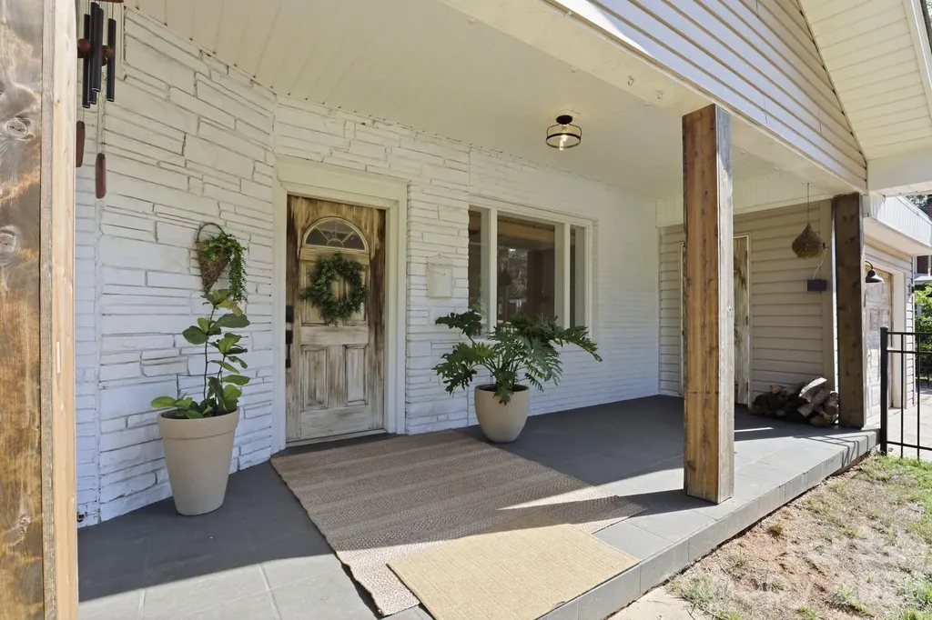 200 Feimster Street Statesville NC 28677
