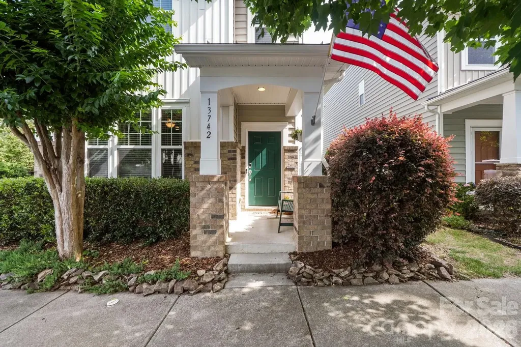13742 Bonnerby Court Huntersville NC 28078