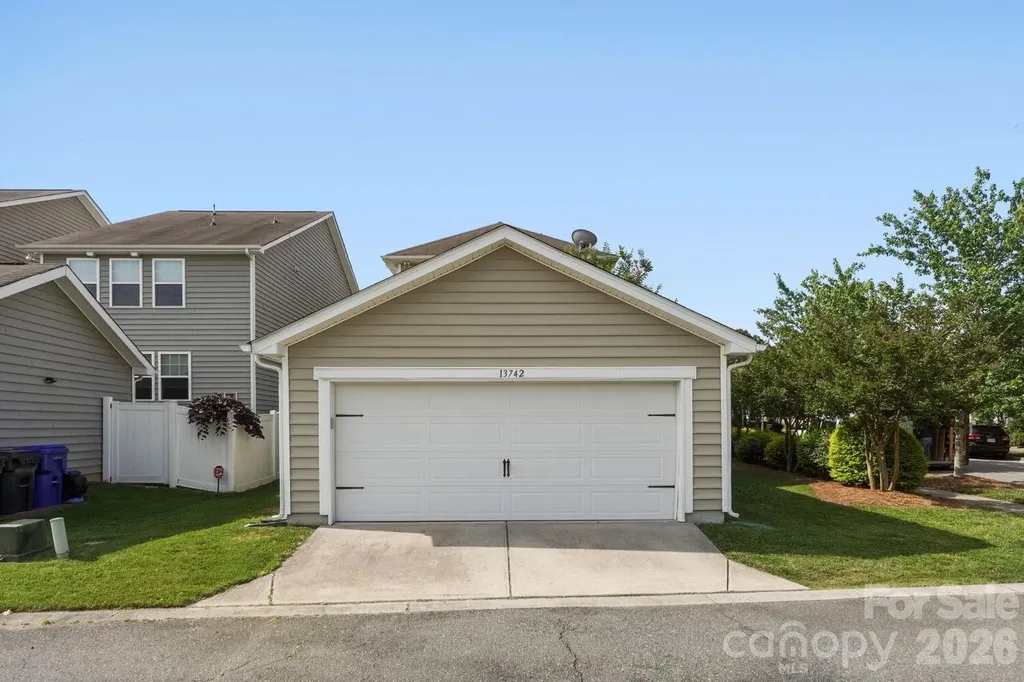 13742 Bonnerby Court Huntersville NC 28078