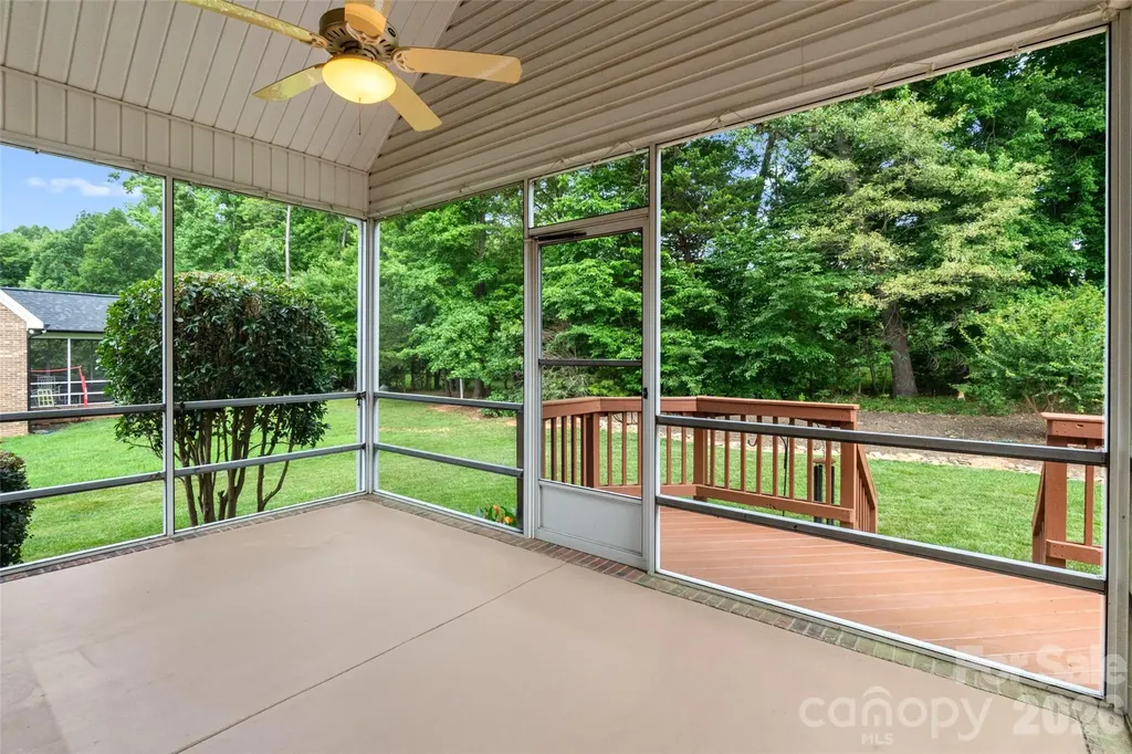 5649 Old Town Lane Gastonia NC 28056